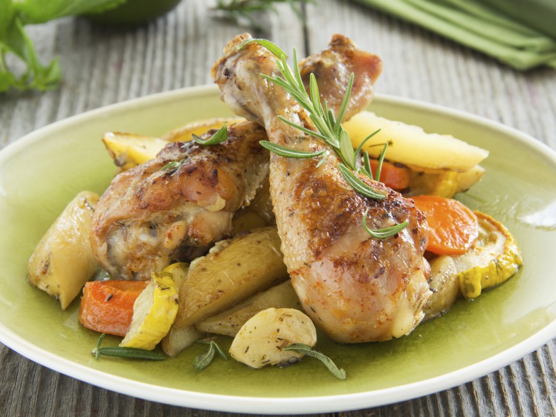chicken legs with vegetables